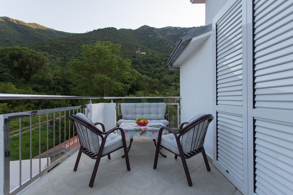 Djurovic Apartments Montenegro Котор Екстериор снимка