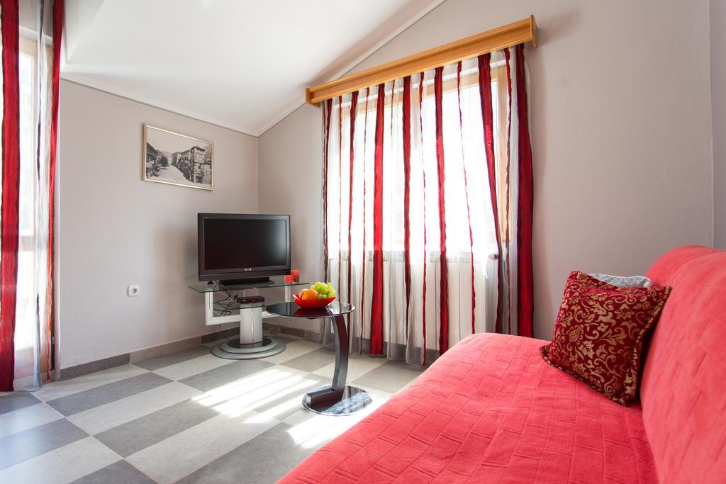 Djurovic Apartments Montenegro Котор Екстериор снимка