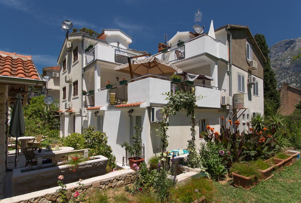 Djurovic Apartments Montenegro Котор Екстериор снимка