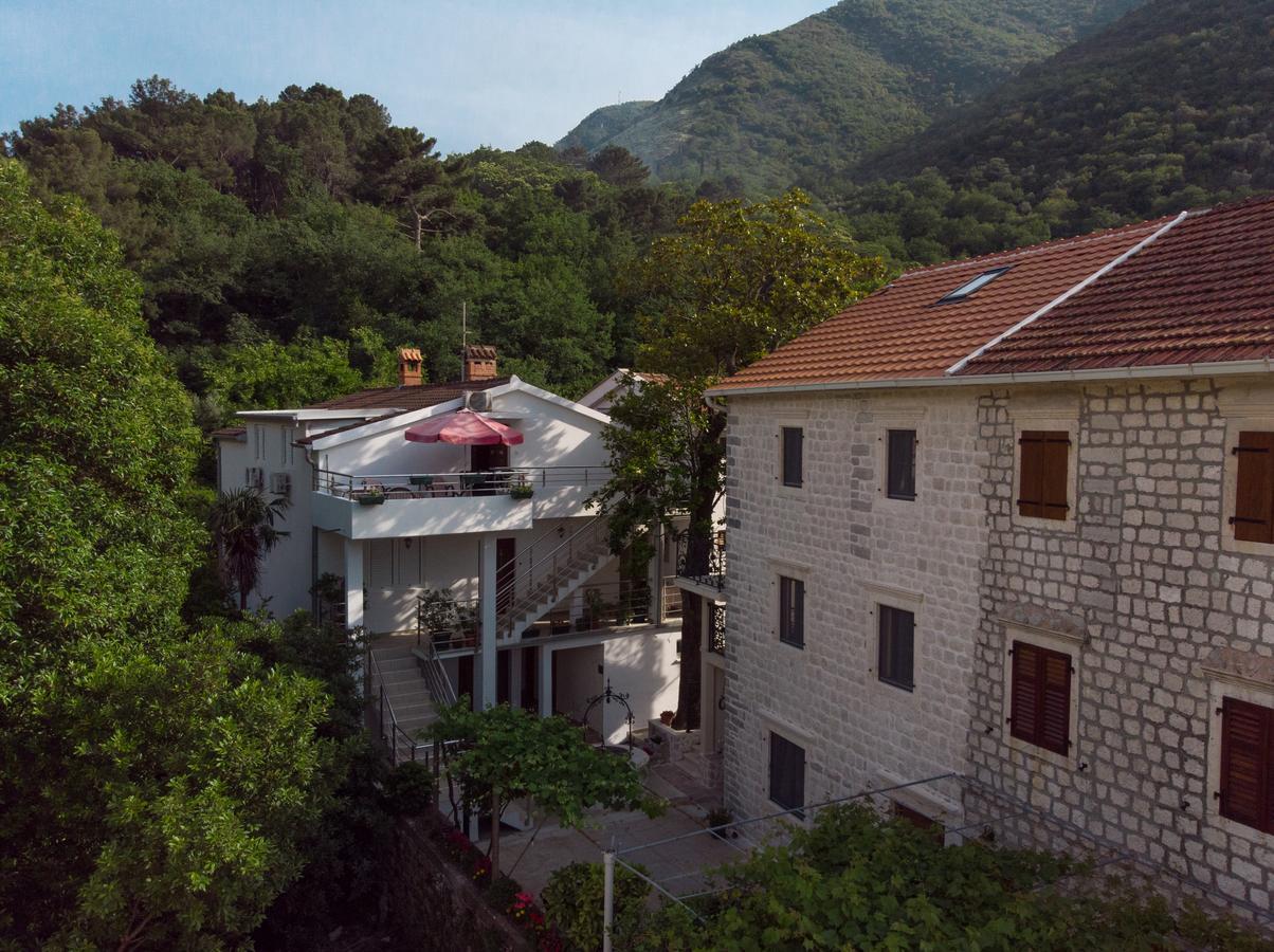 Djurovic Apartments Montenegro Котор Екстериор снимка